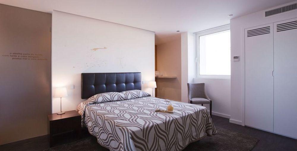 בית הארחה טורה דה מונקורבו 	Casa Dona Maria Luiza מראה חיצוני תמונה