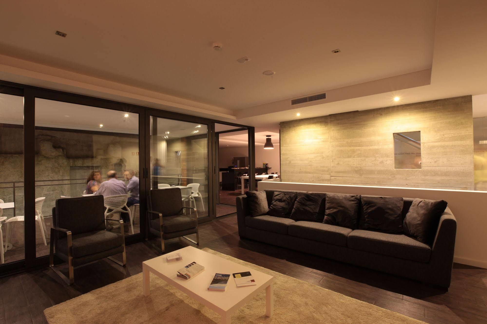 בית הארחה טורה דה מונקורבו 	Casa Dona Maria Luiza מראה חיצוני תמונה